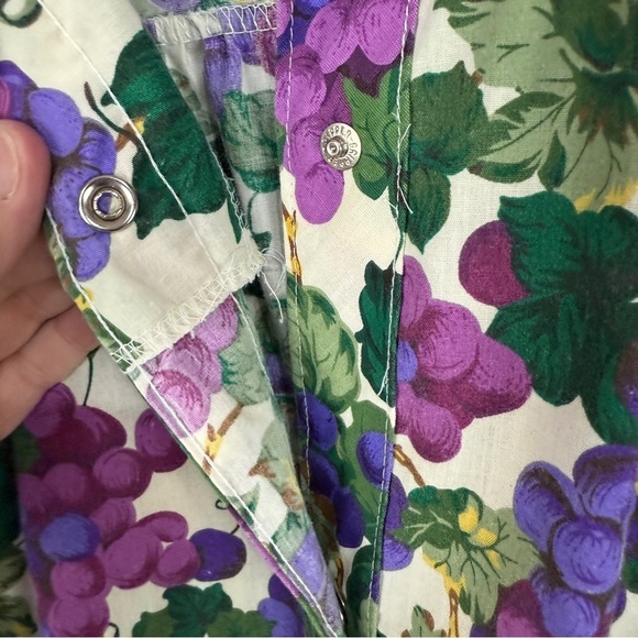 Women’s vintage house coat moo moo size large Floral Grape Print dress grandma - Picture 8 of 9